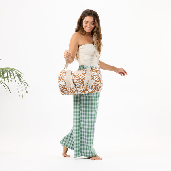 ALOHA COLLECTION SPORTY DUFFLE / TEXTILE CONE / BROWN SUGAR