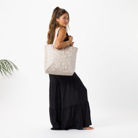 ALOHA COLLECTION DAY TRIPPER / BACKYARD / OYSTER SANDSTONE