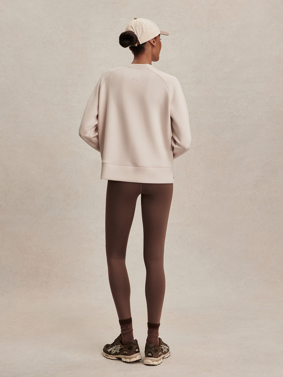 VARLEY ZOSIA CREW NECK ACTIVE SWEATER - SILVER GREY VAR02876
