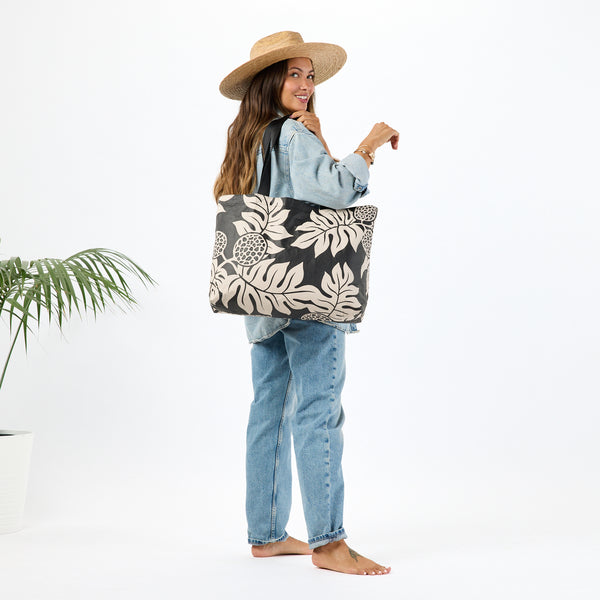 ALOHA COLLECTION HOLO HOLO / HOLOMUA / BLACK SANDSTONE