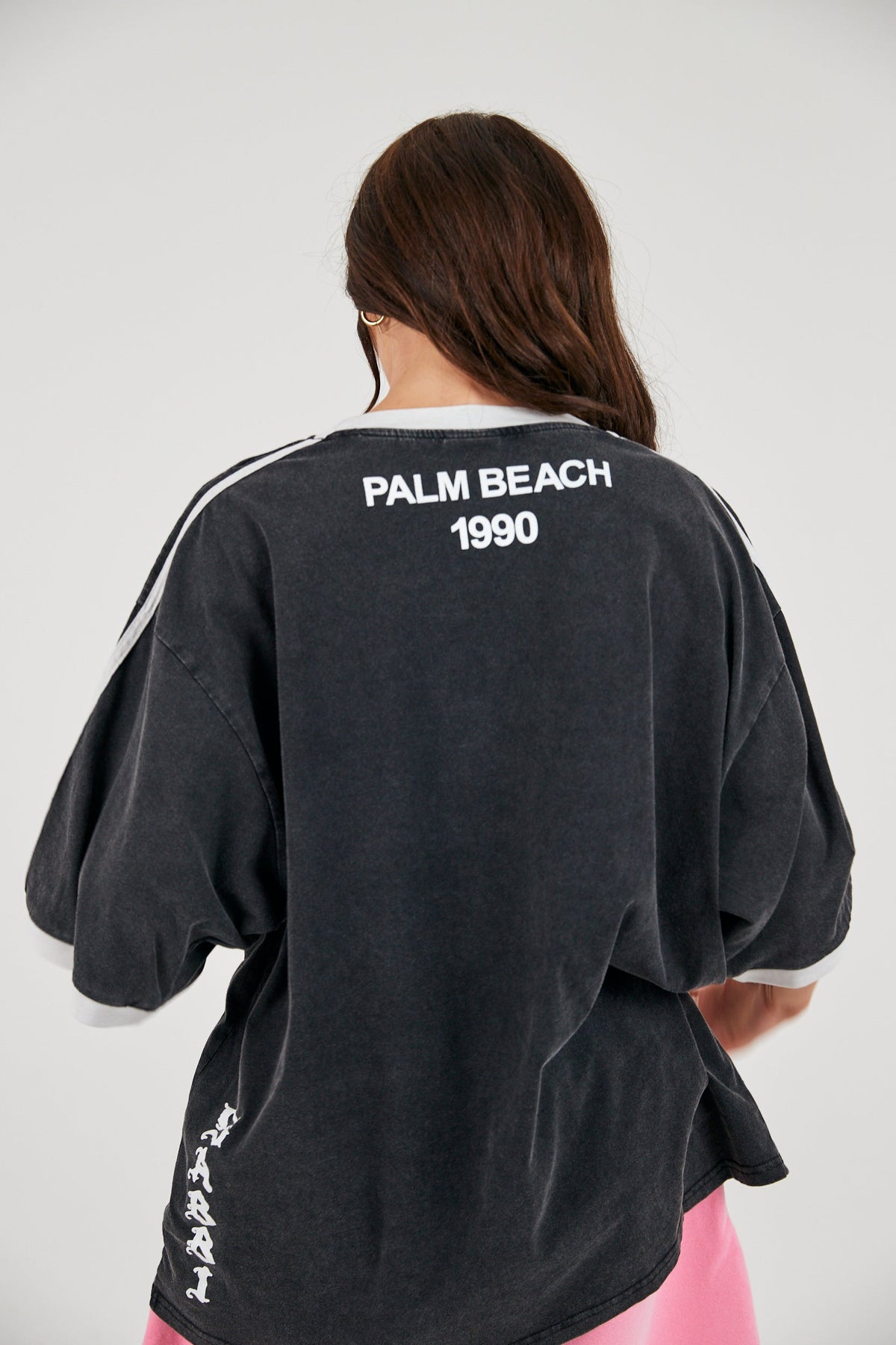 SABBI HIBISCUS TEE - WASHED BLACK