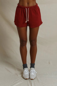 PERFECT WHITE TEE THE LAYLA SWEATSHORTS - RUBY RED B12
