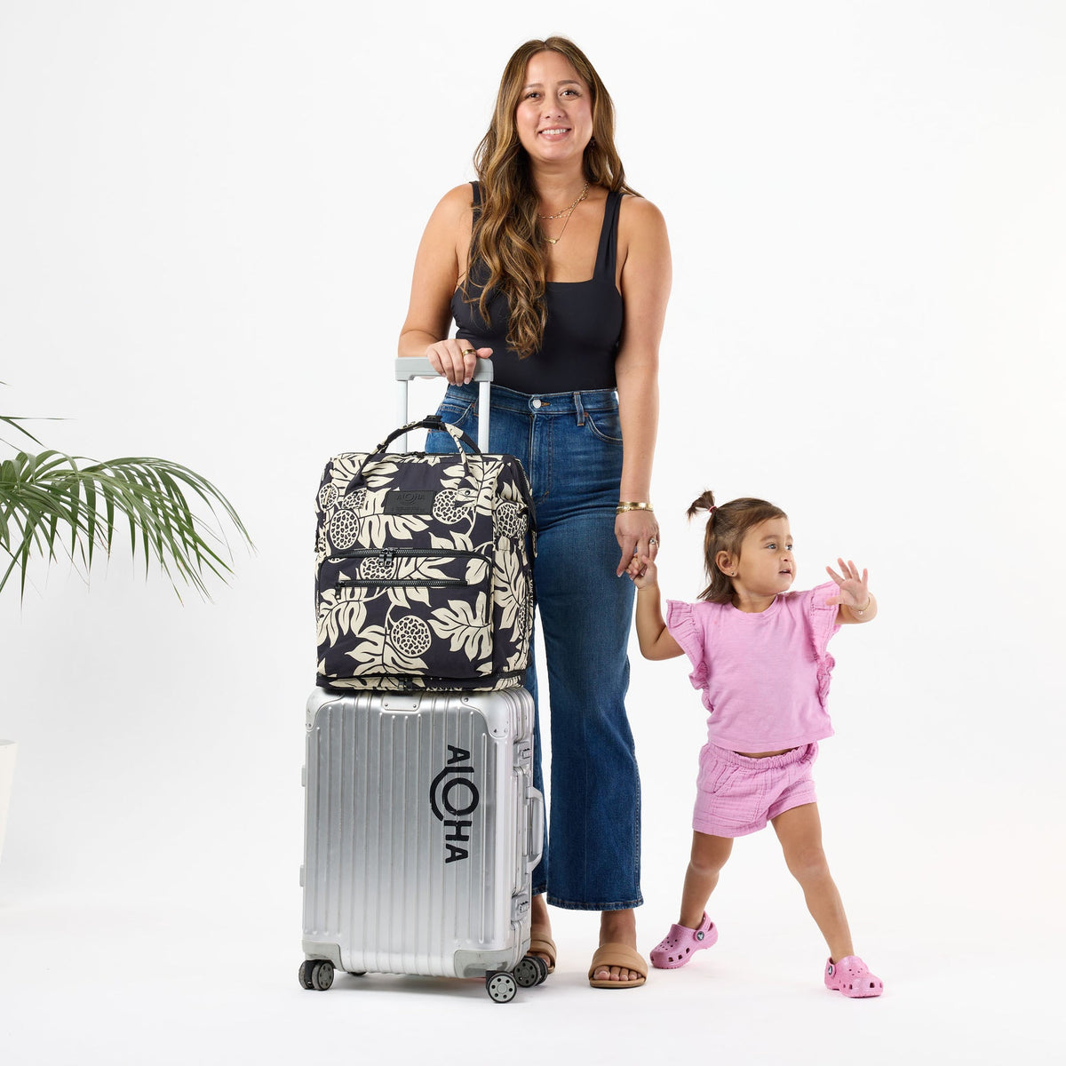 ALOHA COLLECTION LE BEBE / HOLOMUA / SAND/BLACK