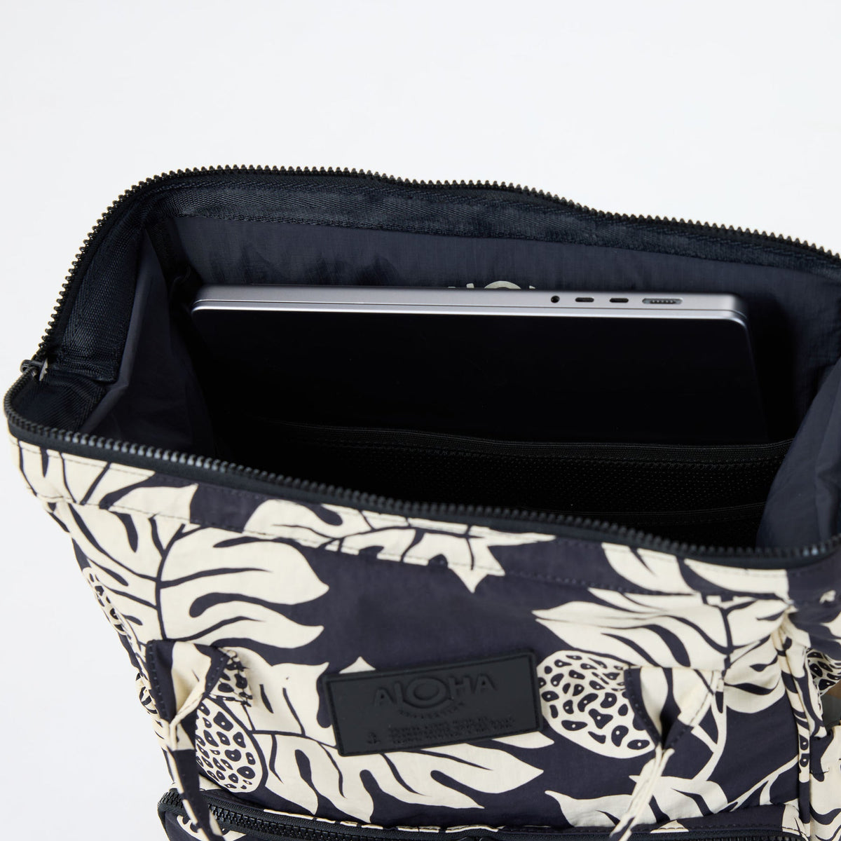 ALOHA COLLECTION LE BEBE / HOLOMUA / SAND/BLACK