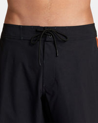 RVCA APEX BOARDSHORTS 18" - RVB