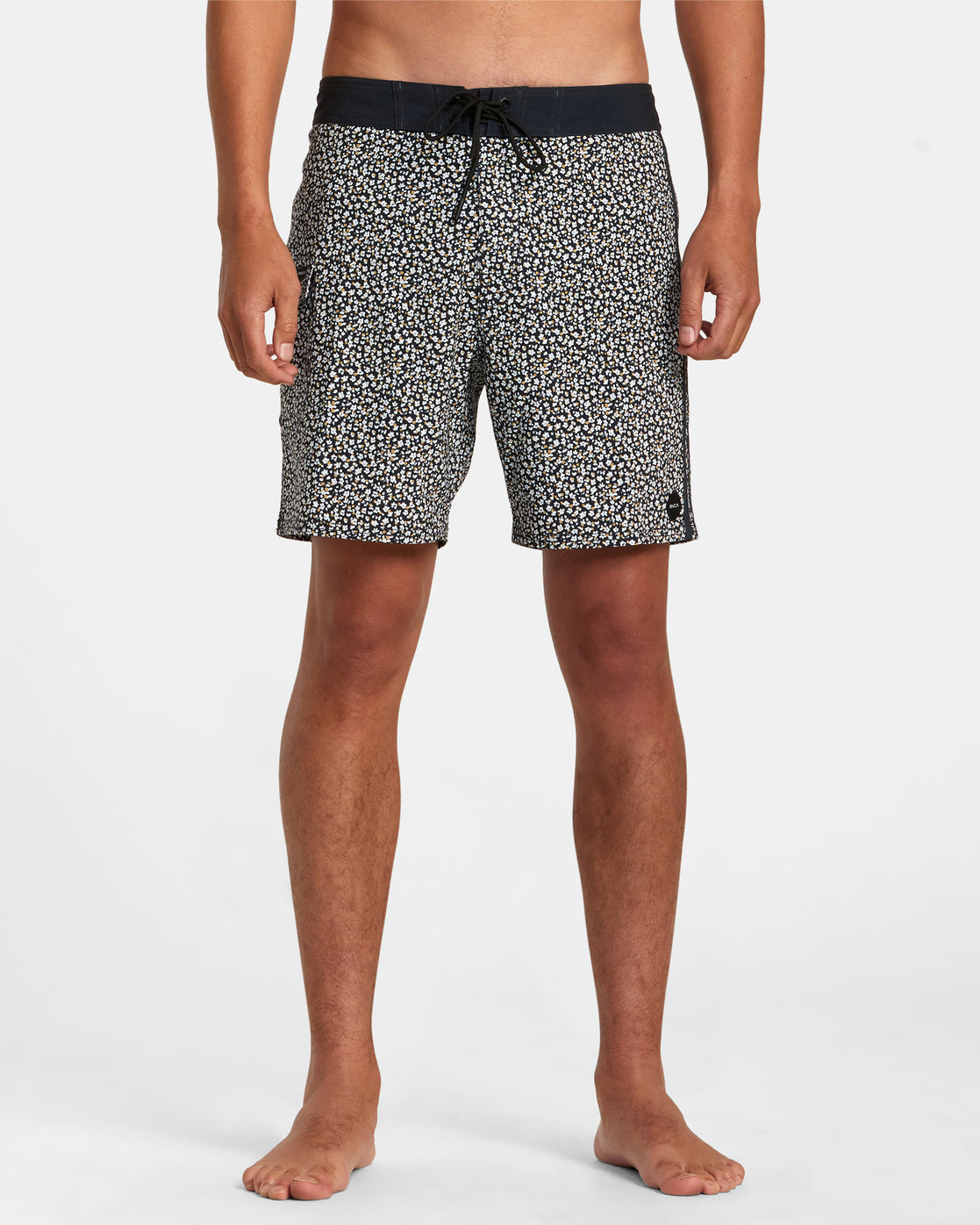 RVCA RESTLESS BOARDSHORTS 17" - BLK