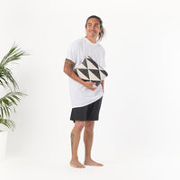 ALOHA COLLECTION MID / KONA NUI / BLACK SANDSTONE