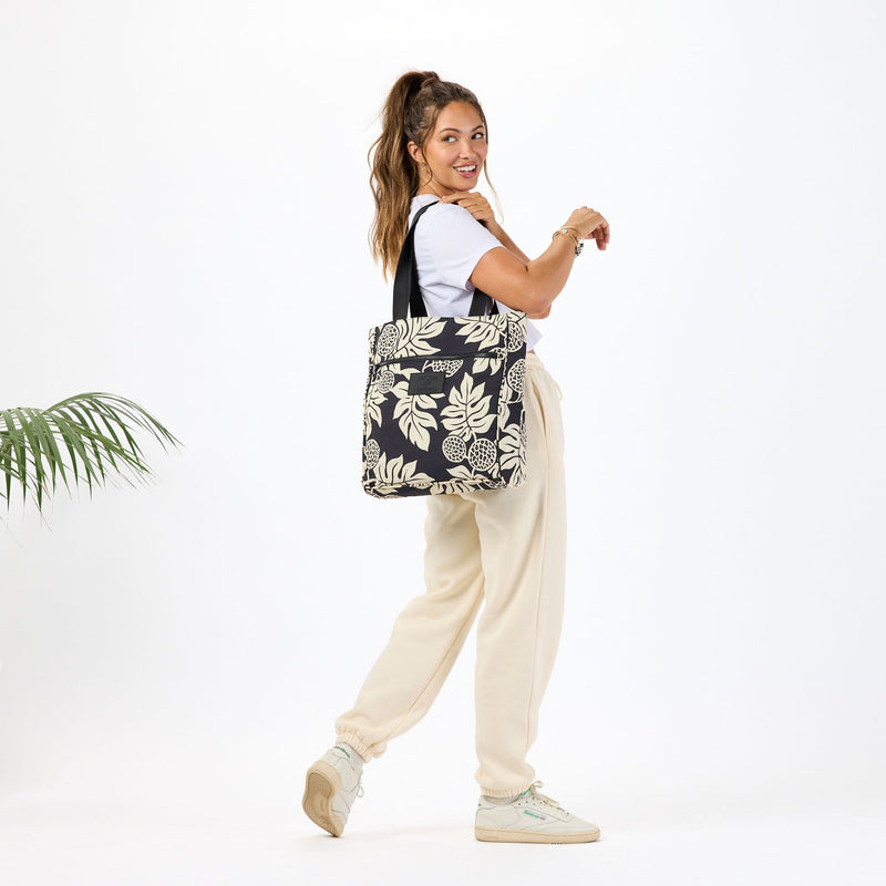 ALOHA COLLECTION DAILY TOTE / HOLOMUA / SAND BLACK