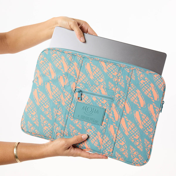 ALOHA COLLECTION LAPTOP CASE / MITER LINEUP / NECTARTINE TIDE