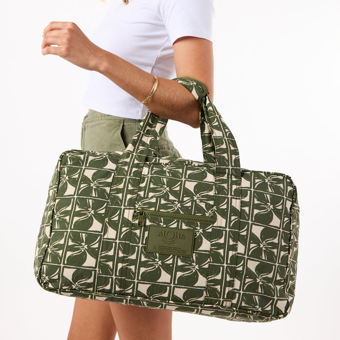 ALOHA COLLECTION KEEP IT LIGHT WEEKENDER / LATTICE / OLIVE