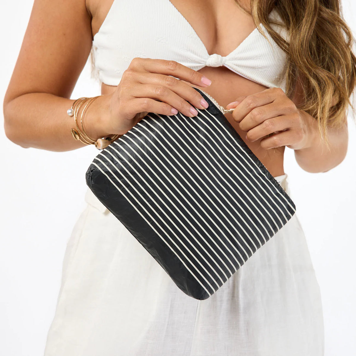 ALOHA COLLECTION SMALL / TIARE DOTS BY COCO HO / SANDSTONE BLACK