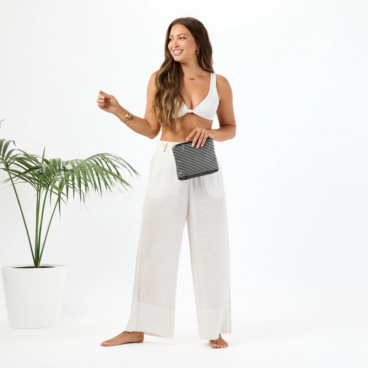 ALOHA COLLECTION SMALL / TIARE DOTS BY COCO HO / SANDSTONE BLACK