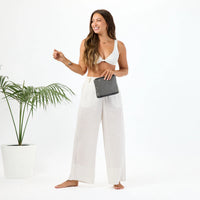 ALOHA COLLECTION SMALL / TIARE DOTS BY COCO HO / SANDSTONE BLACK