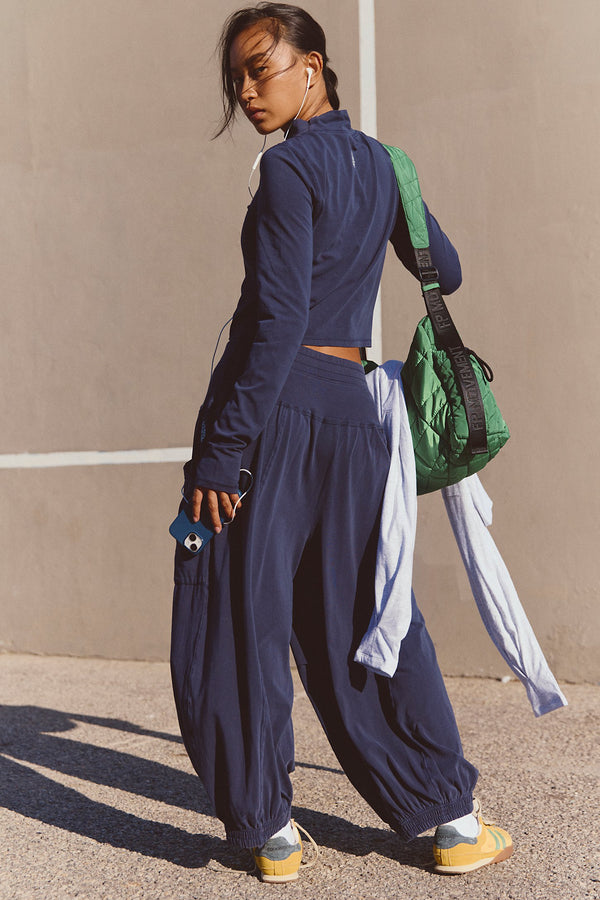 FREE PEOPLE UP IN THE AIR SET - MIDNIGHT NAVY 6005