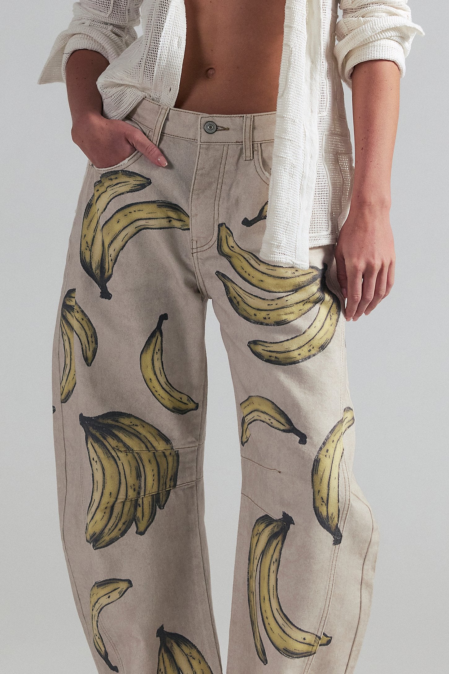 FREE PEOPLE WE THE FREE GOOD LUCK PRINTED BARREL JEAN -GO BANANAS