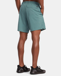 RVCA YOGGER STRETCH ATHLETIC SHORTS 17" - GPA0