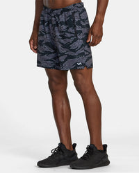 RVCA YOGGER STRETCH ATHLETIC SHORTS 17' - KPV6