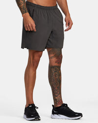 RVCA YOGGER STRETCH ATHLETIC SHORTS 17' - SLT