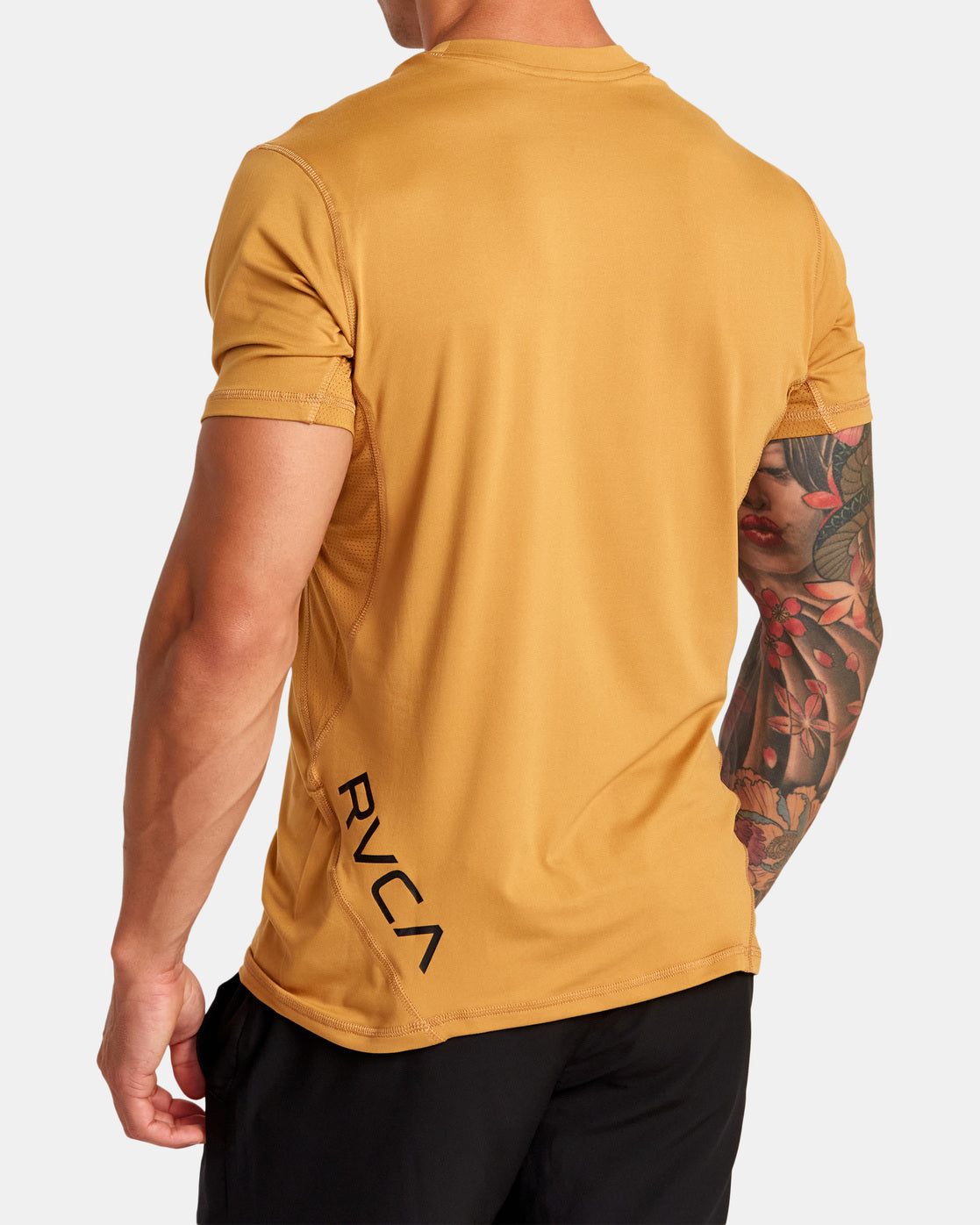 RVCA SPORT VENT PERFORMANCE TEE - CMT0