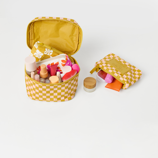 ALOHA COLLECTION CABIN CREW KIT / PETITE CHECK / HEY GIRL/HOT MUSTARD