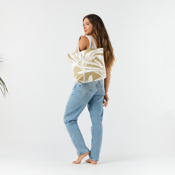 ALOHA COLLECTION REVERSIBLE TOTE / TI LEAF / LATTE