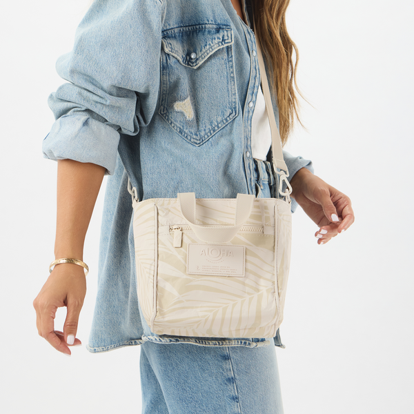 ALOHA COLLECTION CROSSBODY / ARECA / LATTE/SANDSTONE