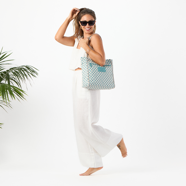 ALOHA COLLECTION GO TO TOTE / PETITE CHECK / TIDE SANDSTONE