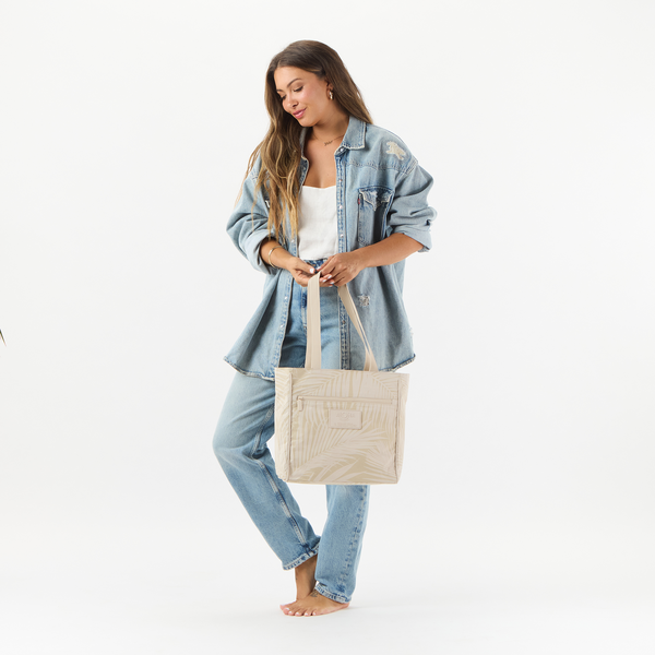 ALOHA COLLECTION GO-TO TOTE / ARECA / LATTE/SANDSTONE