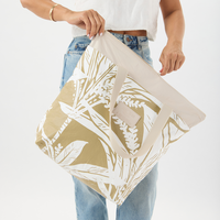 ALOHA COLLECTION DAY TRIPPER / TI LEAF / LATTE