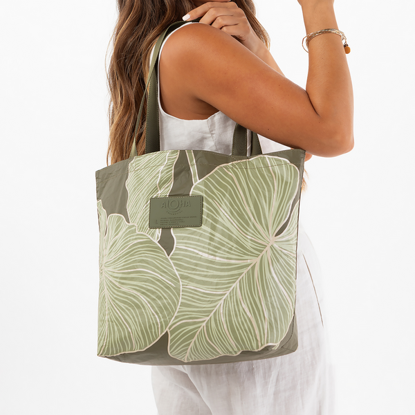 ALOHA COLLECTION REVERSIBLE TOTE / LAUNUI / GLOW/OLIVE