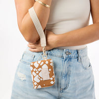 ALOHA COLLECTION WRISTLET / TEXTILE CONE / BROWN SUGAR