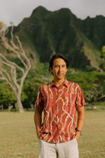 YIREH MENS KAHANA BUTTON UP - LEI STAND (HONUA)