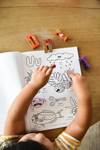 KELSIE DAYNA KEIKI'S FIRST ‘ŌLELO HAWAI‘I COLORING AND ACTIVITY BOOK