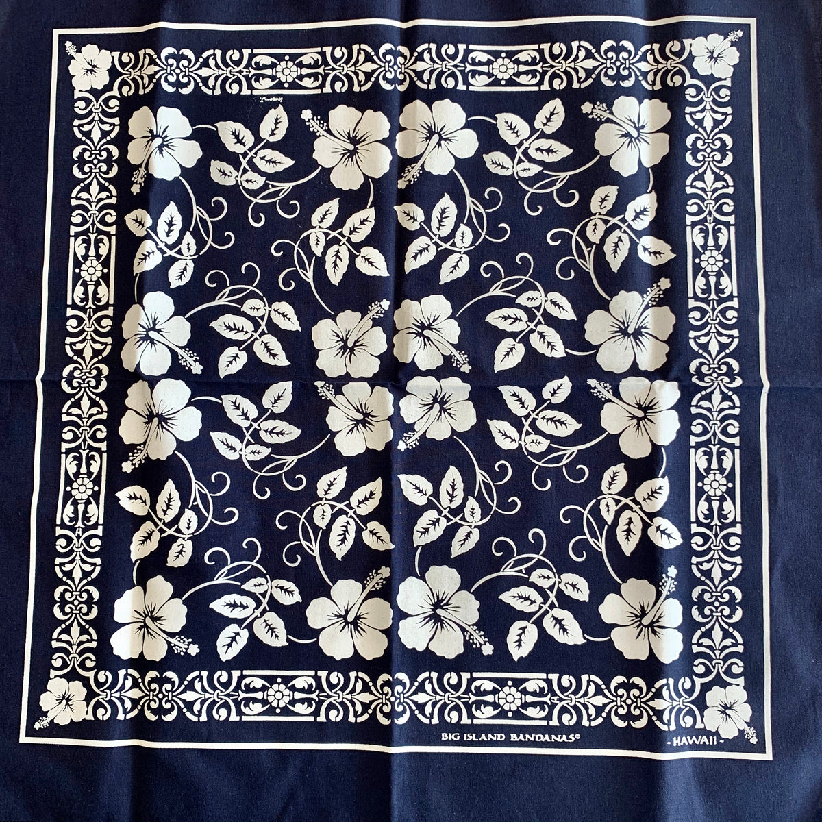 HIBISCUS BANDANA - NAVY