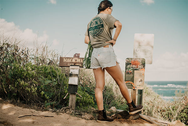 SAVE THE NATIVES GRAPHIC SS TEE - OLIVE