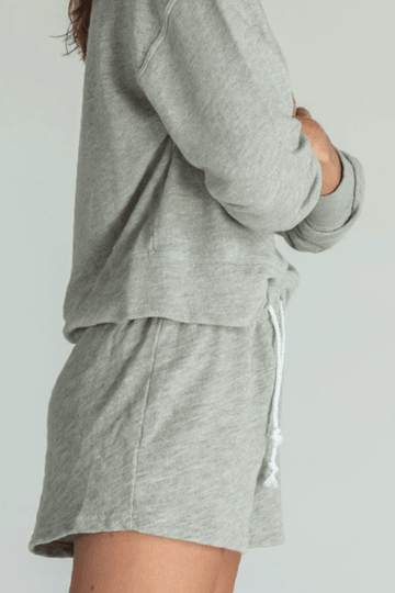 PERFECT WHITE TEE THE LAYLA SWEATSHORTS - HEATHER GREY B12