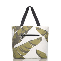 ALOHA COLLECTION DAY TRIPPER / LUAU