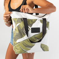 ALOHA COLLECTION DAY TRIPPER / LUAU