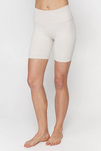 SPIRITUAL GANGSTER AMARA WIDE RIB HEATHER SEAMLESS BIKER SHORT- HEATHER OATMEAL