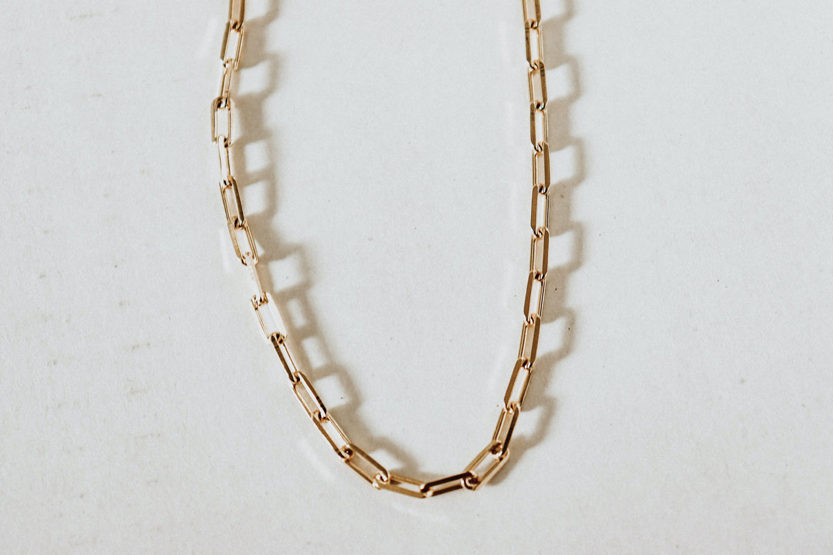 SUNDAY JEWELS - STAR NECKLACE - 18"
