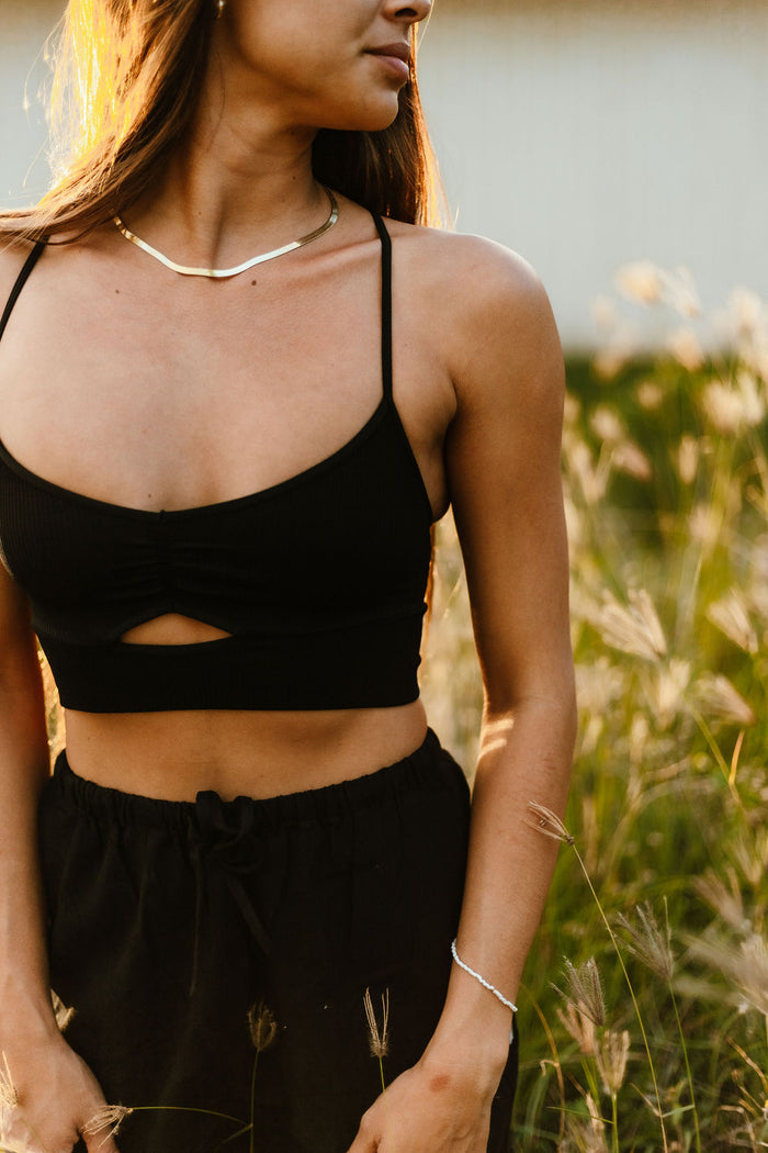 FREE PEOPLE MOVEMENT FREE THROW STAPPY BACK CUTOUT CROP TANK - BLACK 0843