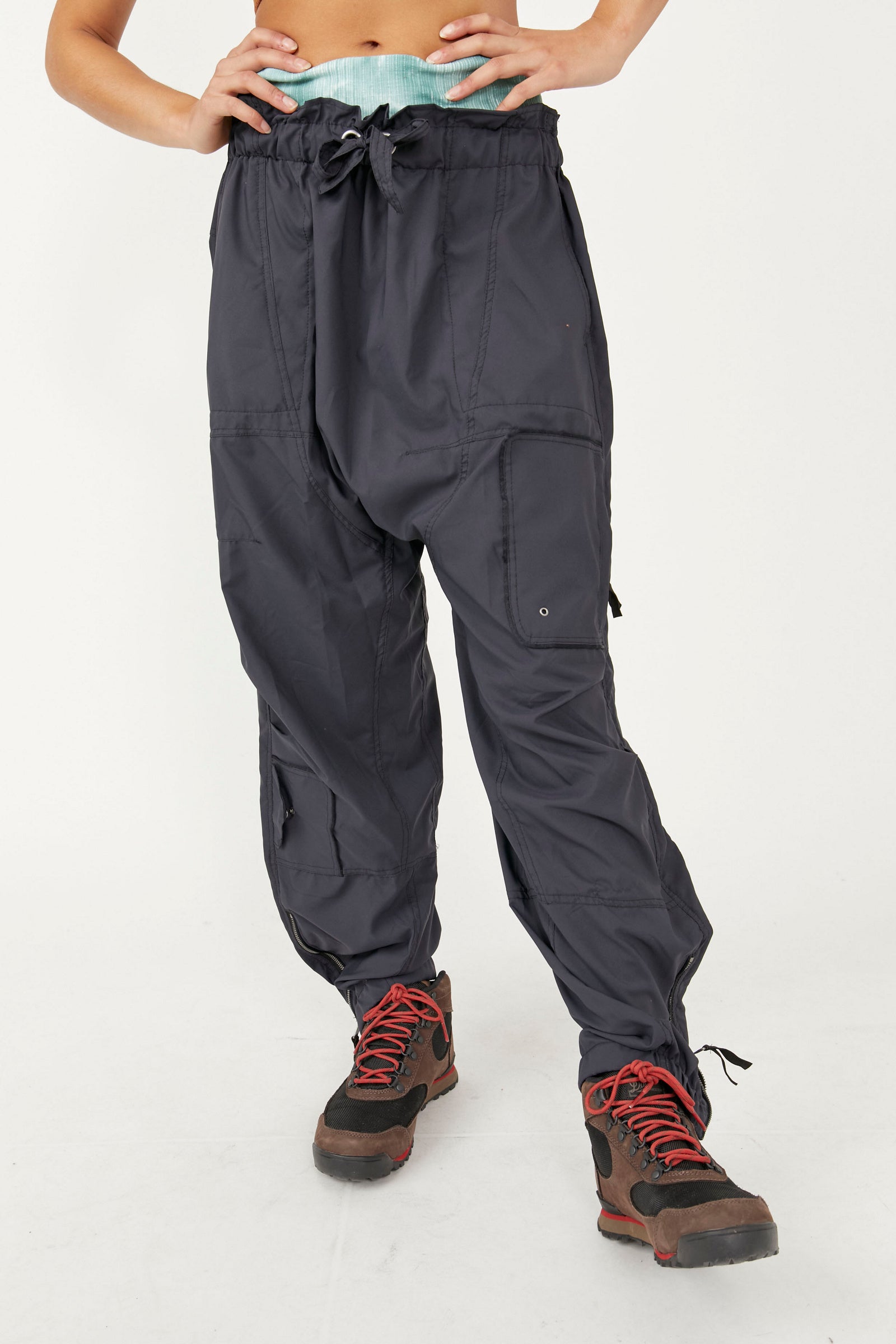 FREE PEOPLE MOVEMENT SPRING TREKKER PANT - BLACK 8419 – Work It Out