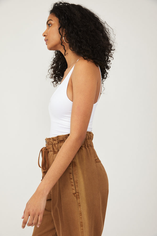 FREE PEOPLE INTIMATES SEAMLESS V-NECK CAMI - WHITE 7104