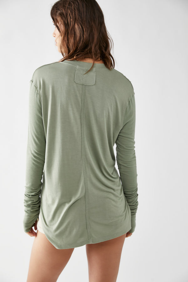 FREE PEOPLE FRESH AND CLEAN - GREEN TEA LEAVES 9676