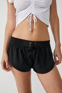 FREE PEOPLE MOVEMENT EASY DOES IT SHORT - BLACK 7563