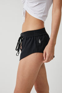 FREE PEOPLE MOVEMENT EASY DOES IT SHORT - BLACK 7563