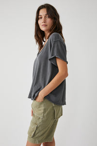 FREE PEOPLE DYLAN TEE - CHARCOAL 6660