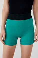 FREE PEOPLE MOVEMENT SEAMLESS SHORT - GREEN TEAL 2566