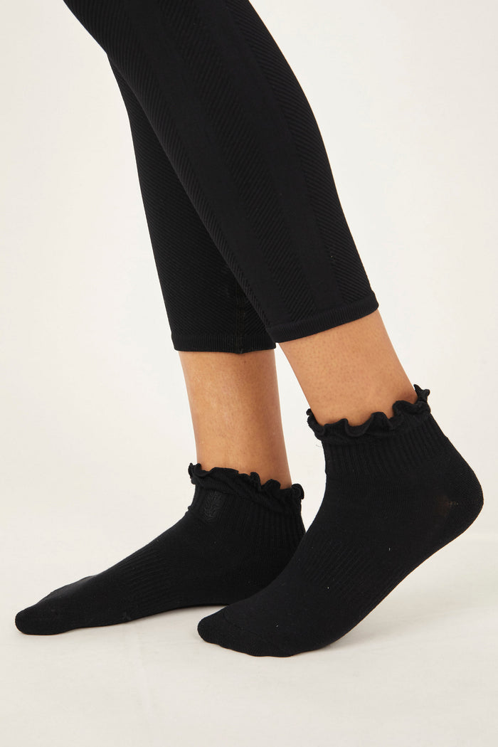 FREE PEOPLE MOVEMENT CLASSIC RUFFLES - BLACK 5029