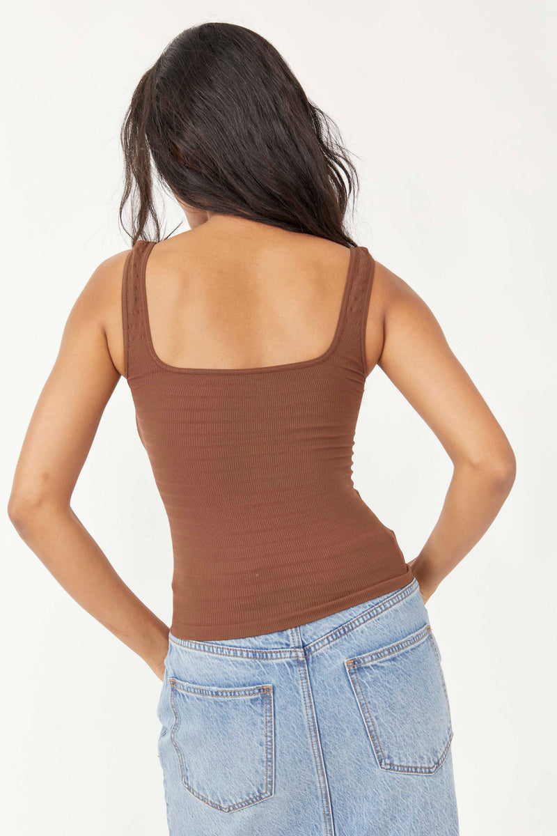 FREE PEOPLE SQUARE ONE SEAMLESS CAMI - CAPPUCCINO 4894